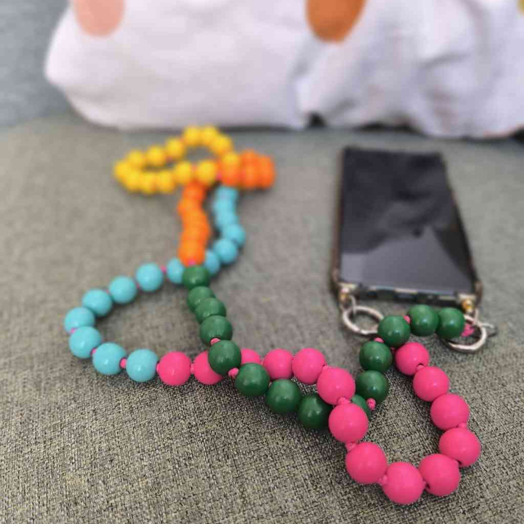 Handykette PERLEN bunt Umhängekette für Smartphone mit Karabiner und Hangtag erhältlich bei www.luiseundfritz.de
