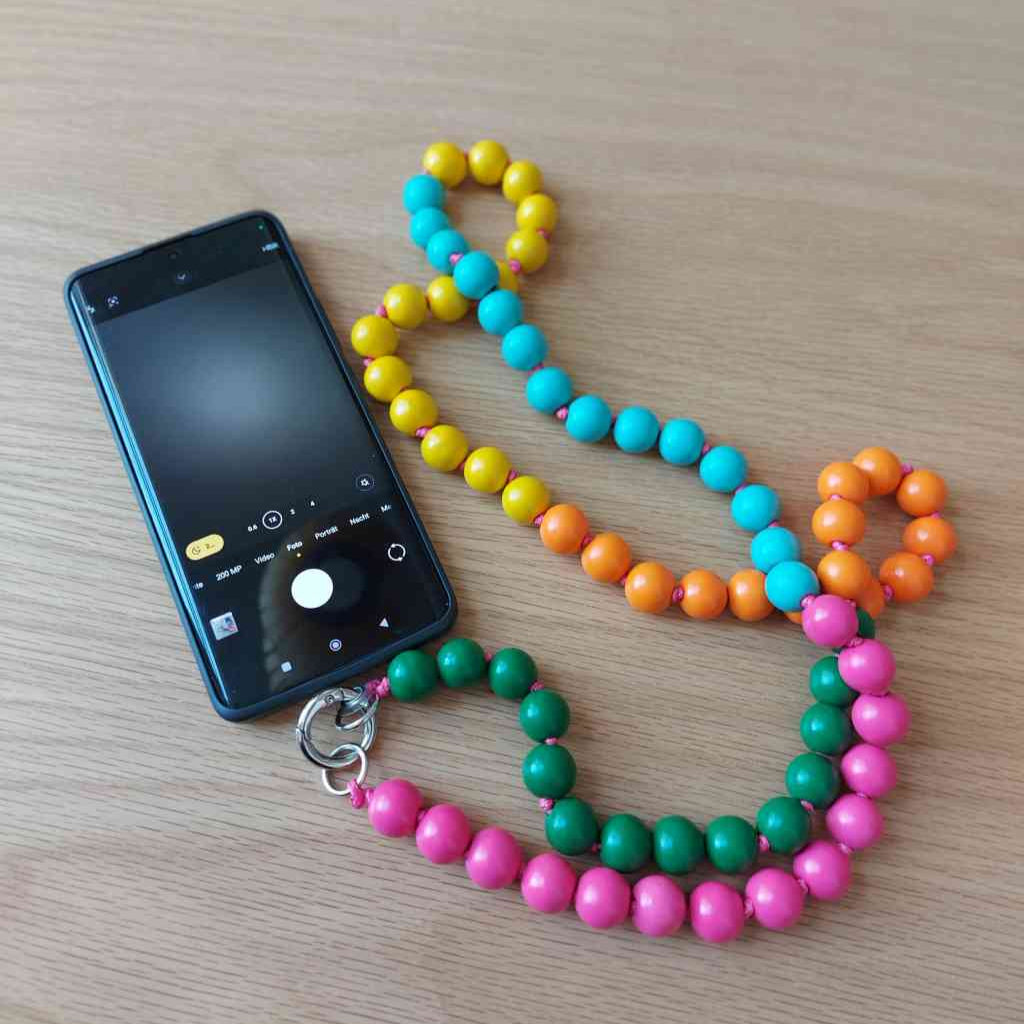 Handykette PERLEN bunt Umhängekette für Smartphone mit Karabiner und Hangtag erhältlich bei www.luiseundfritz.de
