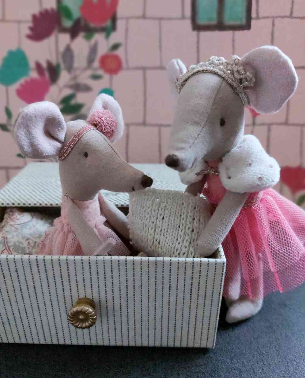 Maileg Mäuse Prinzessin und kleine Tanzmaus erhältlich bei www.luiseundfritz.de