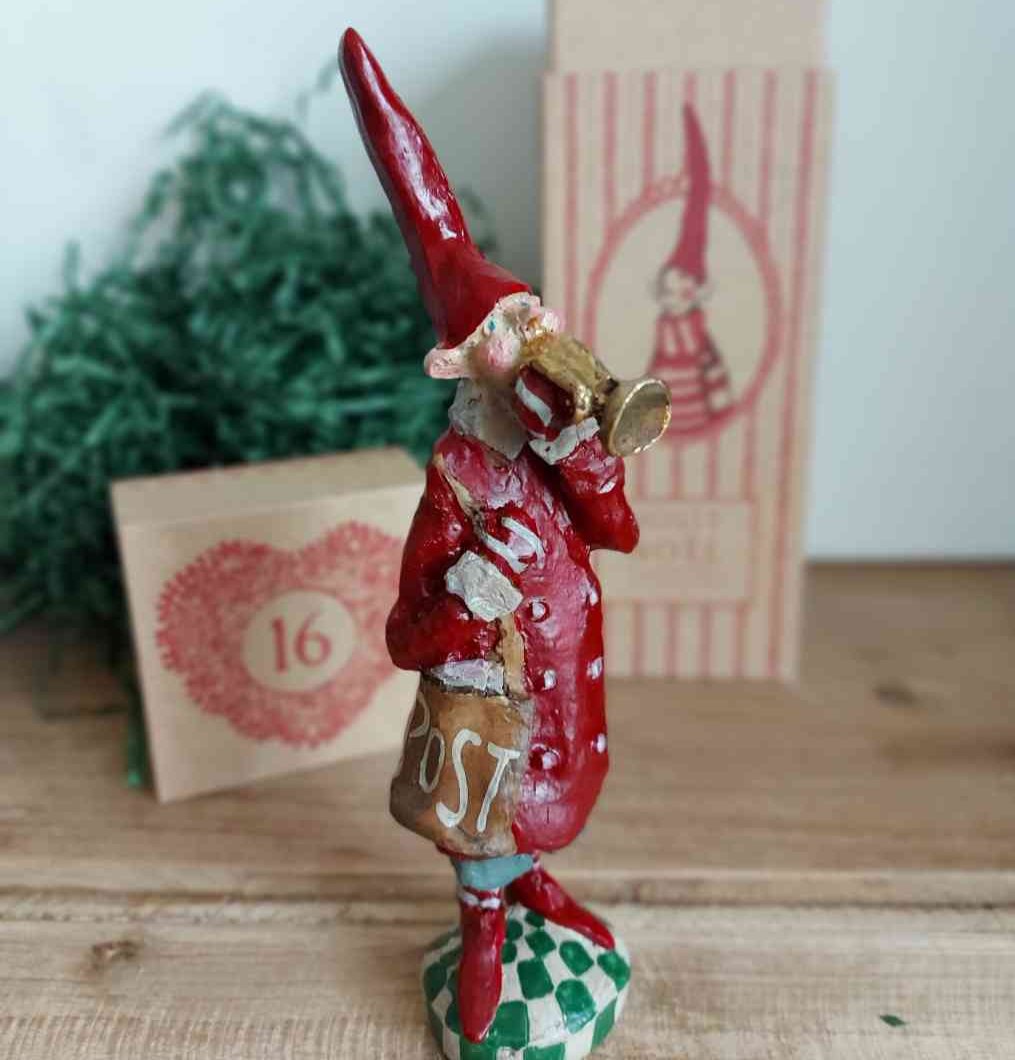 Maileg NOILLY NOEL No. 16 Wichtel ca. 16,5 cm Weihnachtsdekoration Sammlerstück erhältlich bei www.luiseundfritz.de
