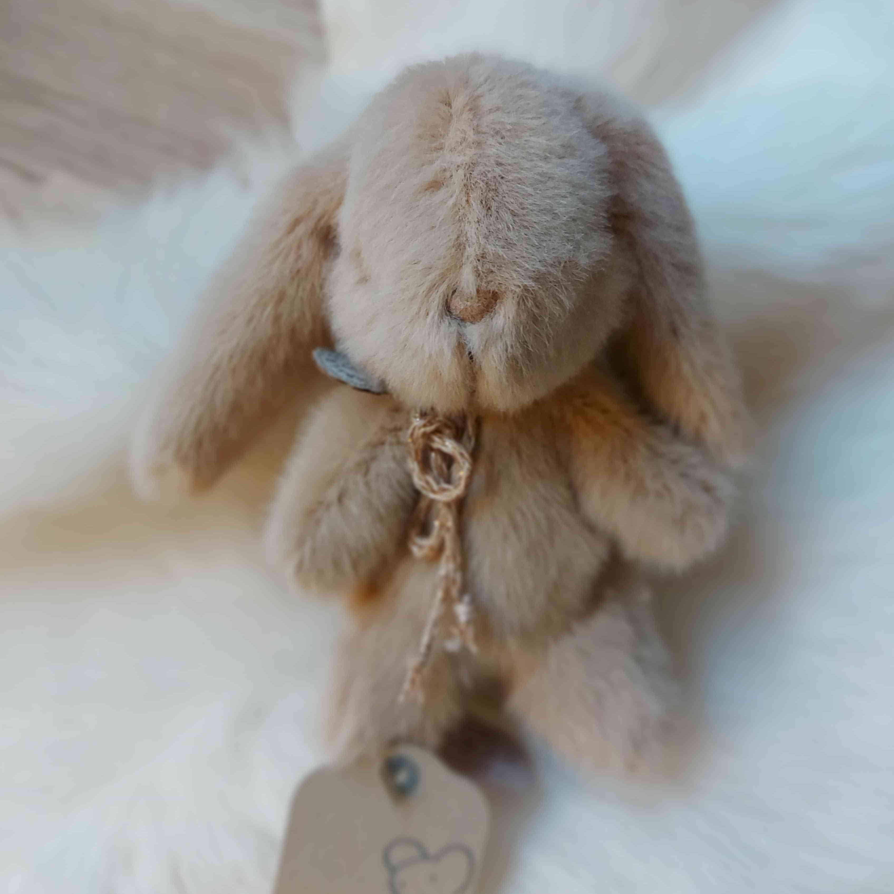 Maileg Plüschhase FLUFFY mini Kaninchen natur 13 cm Baby-Bunny
