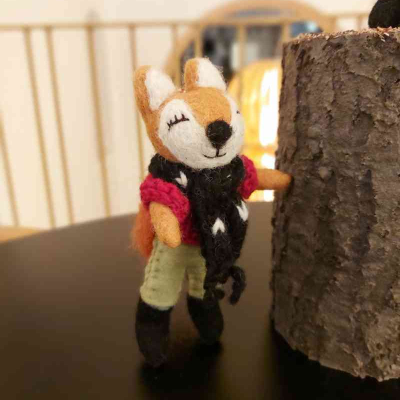 Handgefertigte Filzfigur Herr Fuchs aus 100% Lammwolle (fair trade) erhältlich bei www.luiseundfritz.de