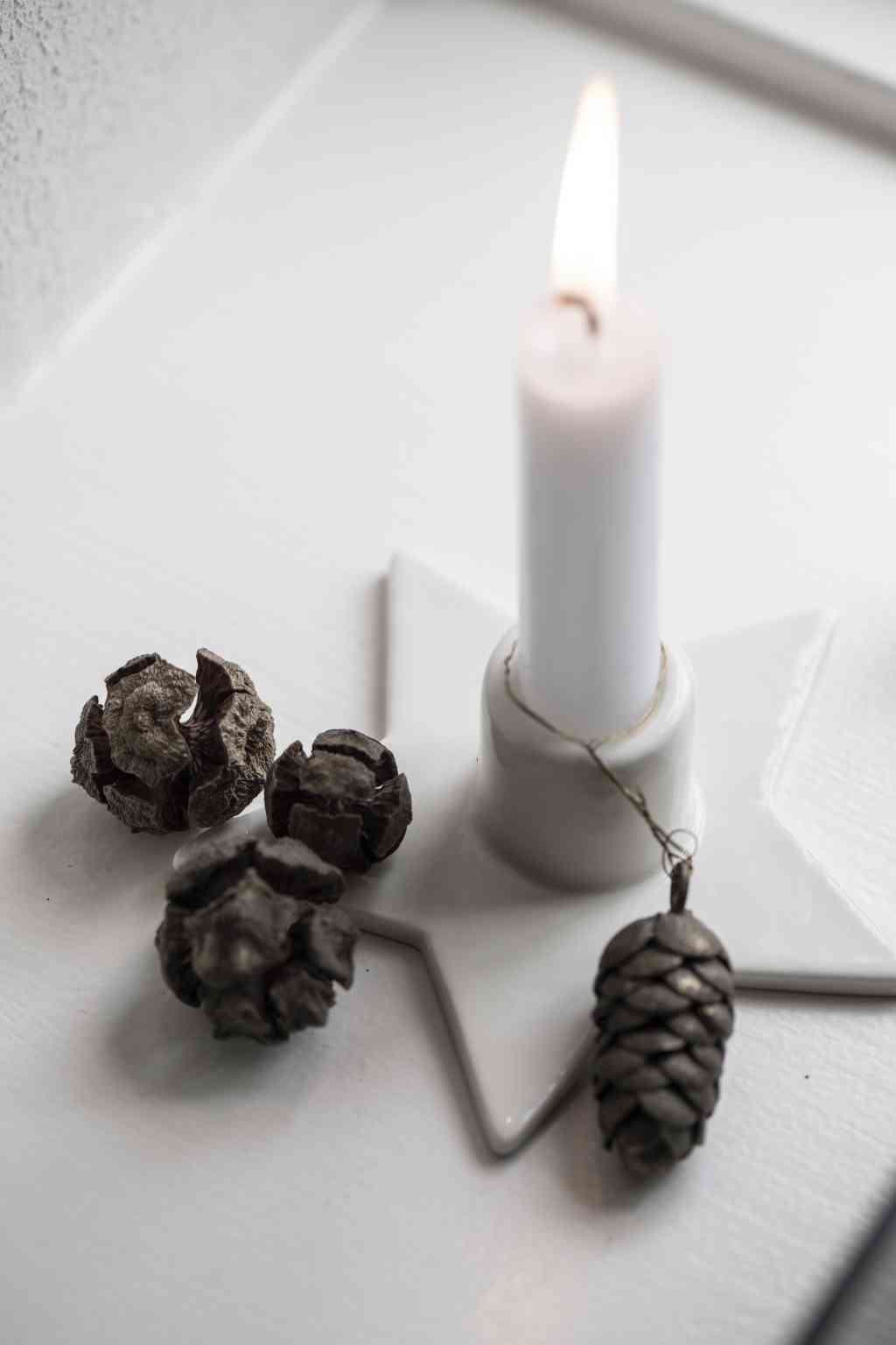 KERZENHALTER STERN weiß Porzellan 12,5 cm Kerzenständer für Stabkerze IB LAURSEN
