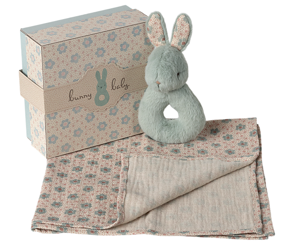 Maileg Rassel-Set BABYRASSEL Hase und SCHMUSETUCH minze in Geschenkbox