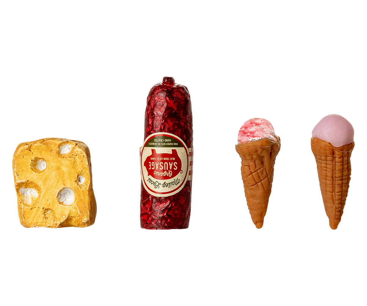 Puppenhausmöbel erhältlich bei www.luiseundfritz.de