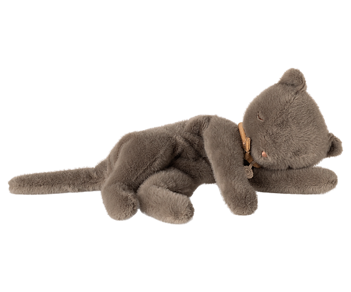 Maileg Plüschkatze KÄTZCHEN schlafend grau ca. 37 cm Plüschtier erhältlich bei www.luiseundfritz.de
