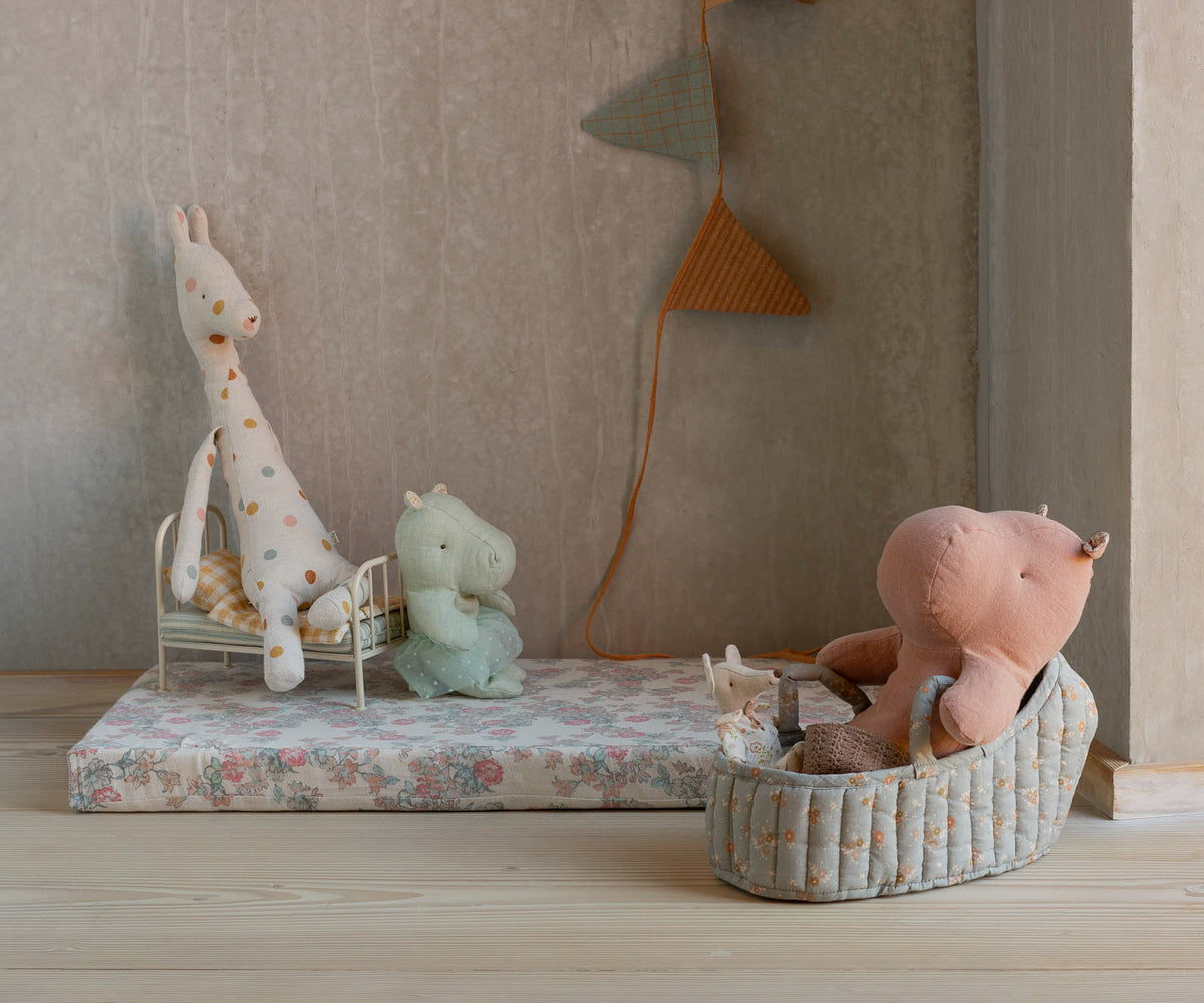 für Hase Stofftier Puppen, erhältlich bei www.luiseundfritz.de