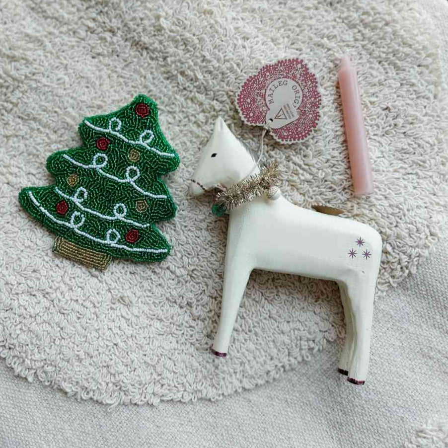Maileg Kerzenständer Pferd XMAS und Perlentasche WEIHNACHTSBAUM ca. 13x11 cm Geldbörse Utensilientasche alles erhältlich bei www.luiseundfritz.de
