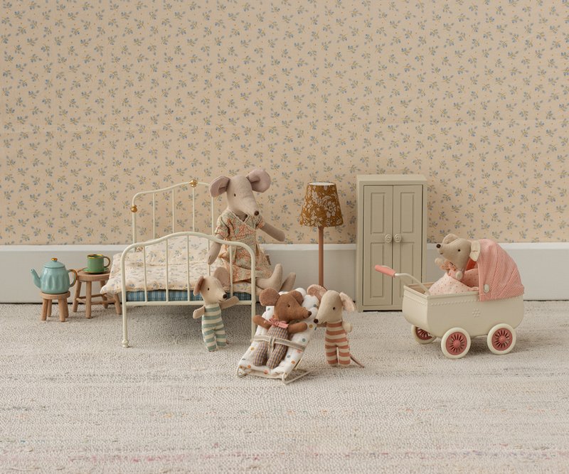Maileg KINDERWAGEN coral-rosa für Babymaus Matratze und Schlafsack