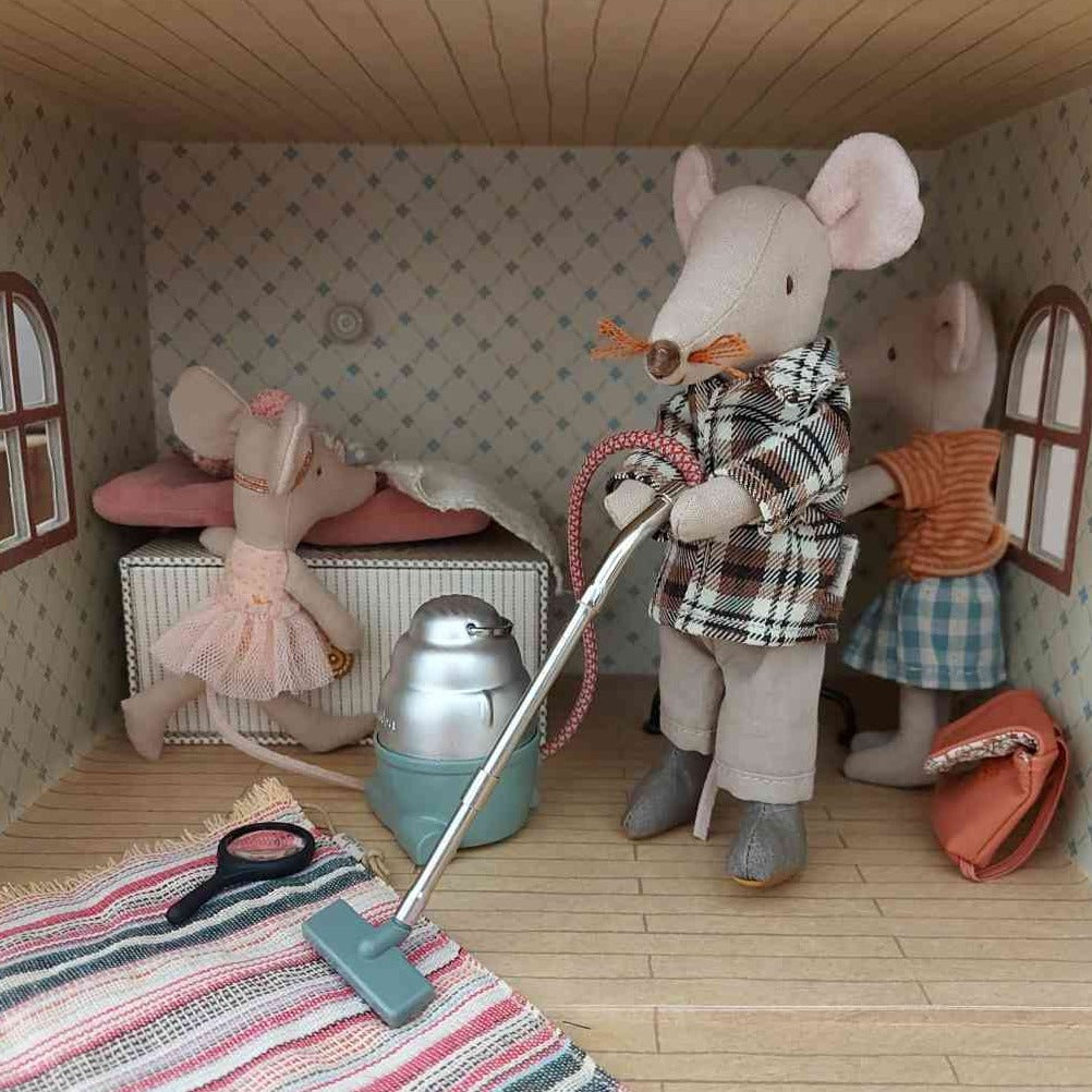Puppenhauszubehör für Mäuse und kleine Puppen erhältlich bei www.luiseundfritz.de