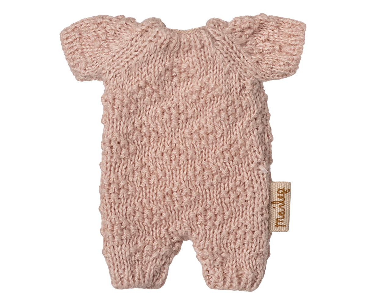 Maileg Strickanzug OVERALL rosa Hasenkleidung für Gr. micro und Maus kleine Schwester
erhältlich bei www.luiseundfritz.de