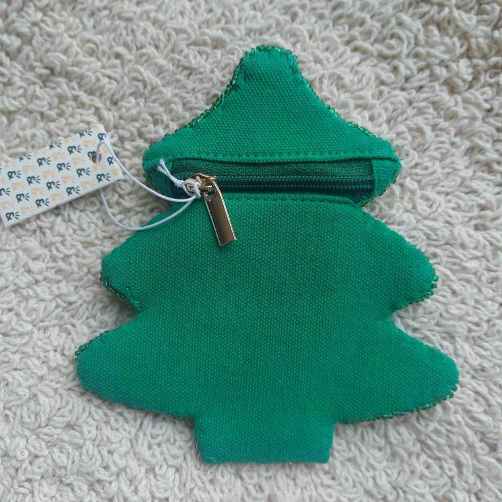 Rückseite von Perlentasche WEIHNACHTSBAUM ca. 13x11 cm Geldbörse Utensilientasche alles erhältlich bei www.luiseundfritz.de