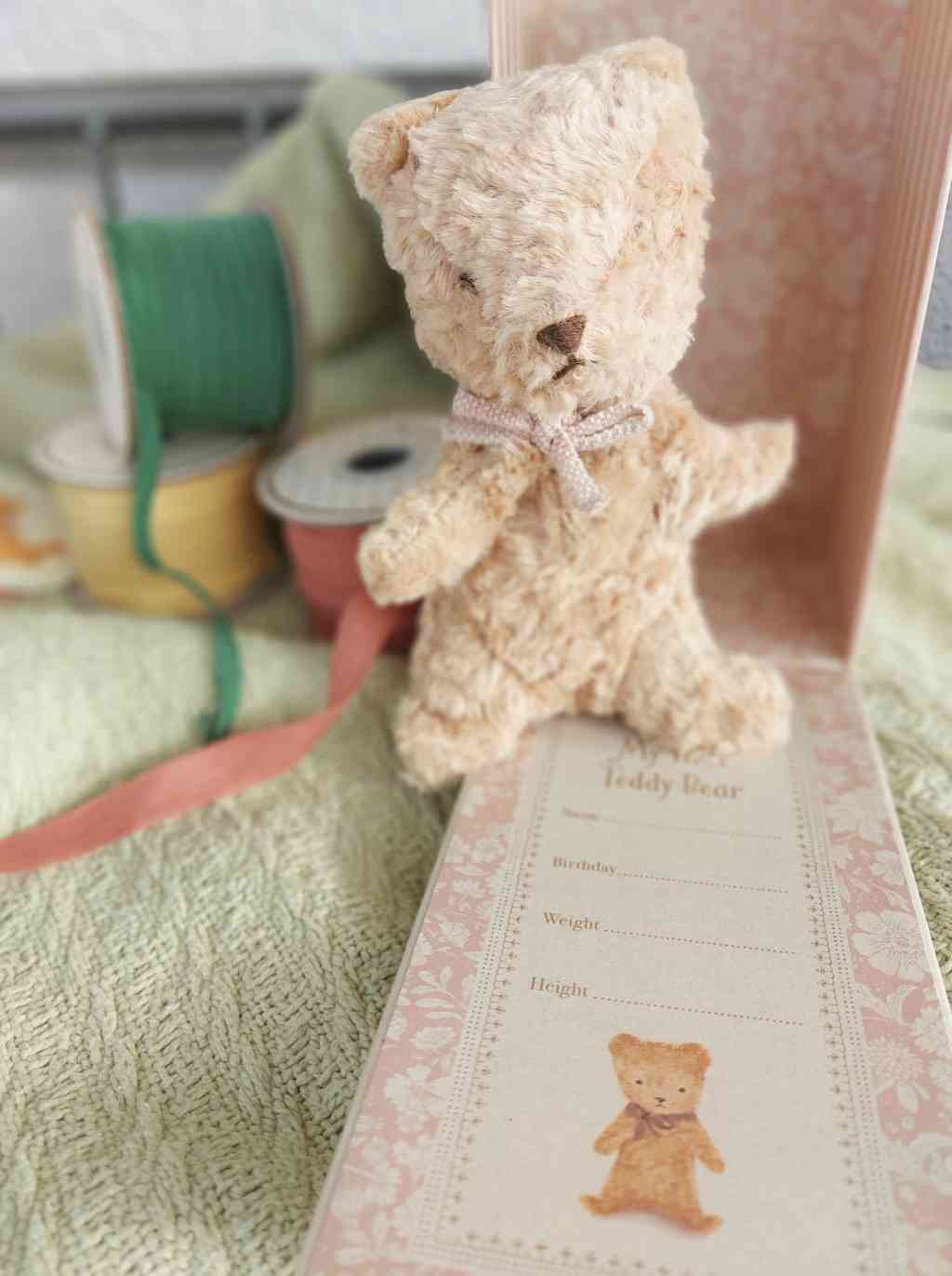 maileg my first teddy geburtsgeschenk für maedchen in rosafarbener box, erhältlich bei www.luiseundfritz.de
