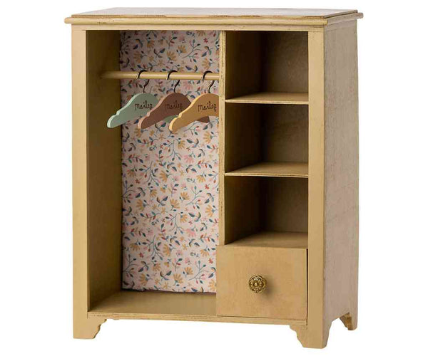 Maileg Schrank Puppenkleiderschrank gelb 33 cm | Garderobe mit Regale und Schublade