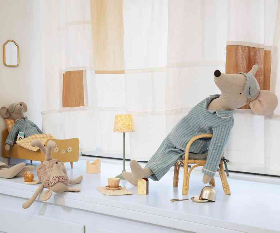 mailegfoto: stimmungsbilder mit mäusen im schlafgewand erhältlich bei luiseundfritz.de